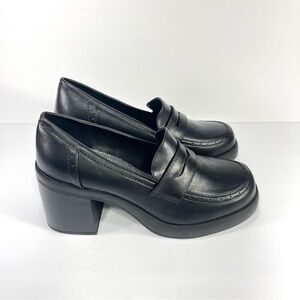 Classic Elegant Women’s Black Loafers Leather size 10 Jellypop